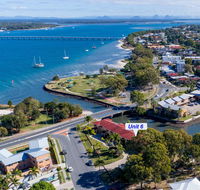 Elegant Waterfront Gem where the Ocean meets the Canal - Hotel Accommodation