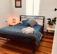 Ella May Holiday Flats - Hotel Accommodation