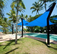 Ellis Beach Oceanfront Bungalows - Hotel Accommodation