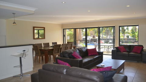 ELSINOR Townhouse 7 Mulwala - Hotel Accommodation 1