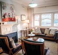 Elwood Beach Calming Tones - Pets Garden - Hotel Accommodation