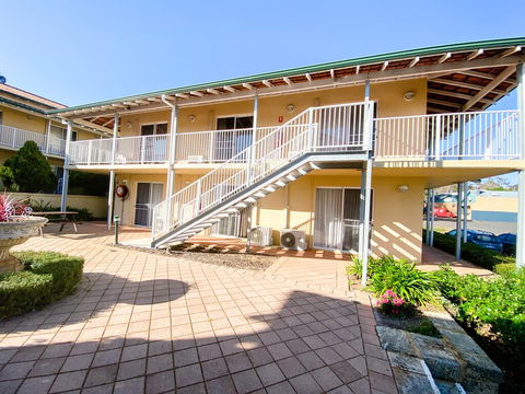 EM Apartment - Hotel Accommodation 3