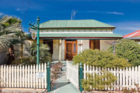 Emaroo Cottages Broken Hill - Hotel Accommodation 0