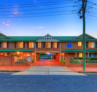 Endeavour Court Motor Inn - Hotel Accommodation