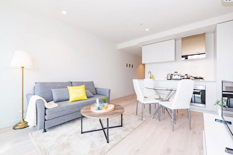 EQ Tower Luxury 1 Bedroom Central Melbourne - Hotel Accommodation 1