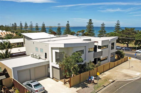 Esplanade Frontage 7B - Hotel Accommodation 0