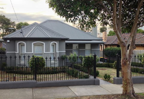 Essendon - Home Away From Home - Hotel Accommodation 0