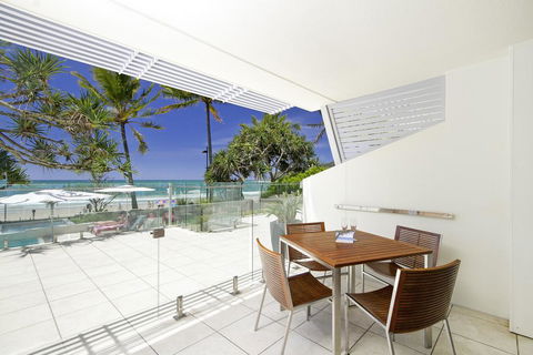 Fairshore 12 - Hotel Accommodation 1