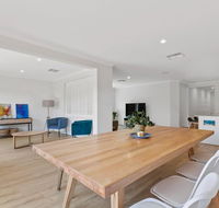 Family holiday paradise - new modern beach house - Hotel Accommodation