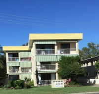 First Floor Unit with waterviews from your balcony - Hotel Accommodation