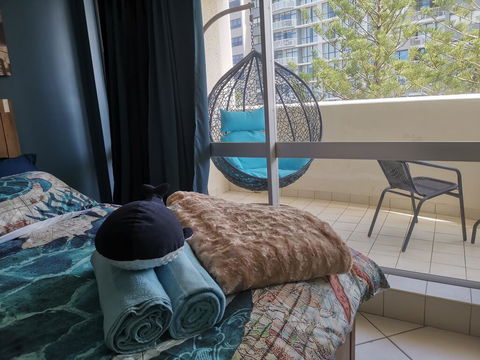 Focus Resort Oceanfront Apartments In Surfers With Ocean And Hinterland Views 25 Steps To Beach! - Hotel Accommodation 1
