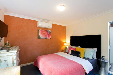 Fremantle Garden Cottage - Hotel Accommodation 1