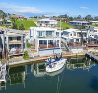 Gippsland Lakehouse - Hotel Accommodation