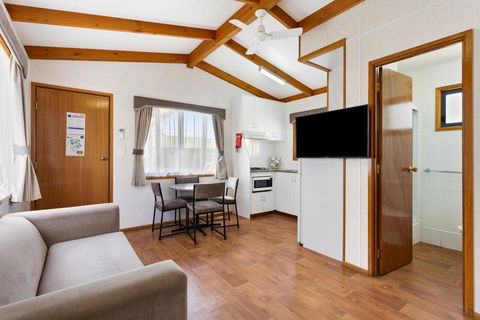 Goulburn South Caravan Park - Hotel Accommodation 0