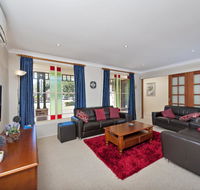 Government Road 48 The Bay House - Hotel Accommodation