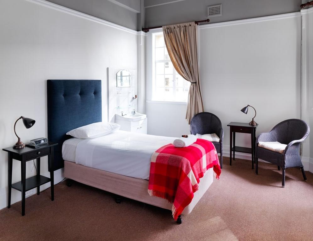 Sydney South ACT Hotel Accommodation