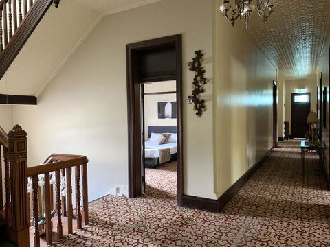 Grand Neath Hotel - Hotel Accommodation 2