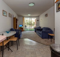 Gretel Lodge Unit 4/1 Gretel Close - Hotel Accommodation