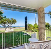 Ground floor air condtioned apartment - Hotel Accommodation