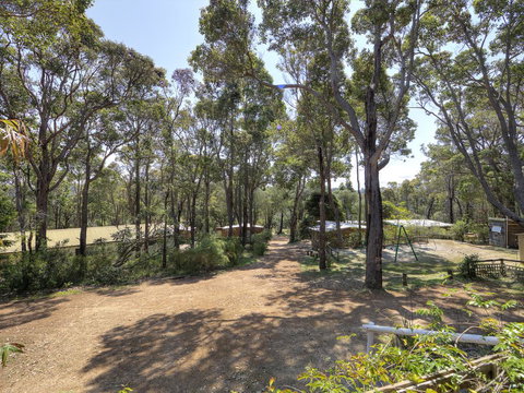 Gum Grove Chalets - Hotel Accommodation 1