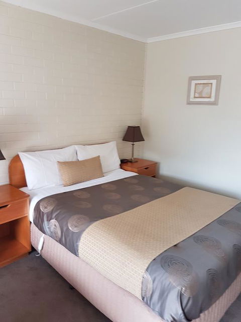 Hacienda Motel Geelong - Hotel Accommodation 3