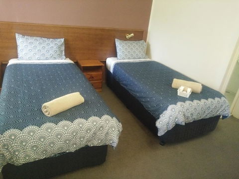 Halfway Motel - Hotel Accommodation 2
