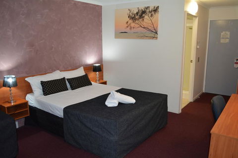 Hampton Villa Motel - Hotel Accommodation 2