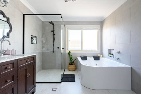 Hamptons Waterfront Getaway - Hotel Accommodation 0