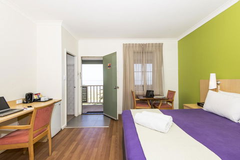 Hedland Hotel - Hotel Accommodation 3