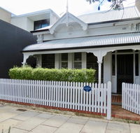 Heritage Luxury 3BR Cottage on Halifax