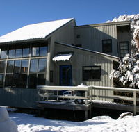 High Plains - Hotel Accommodation