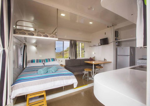 Hillocks Drive - Hotel Accommodation 1
