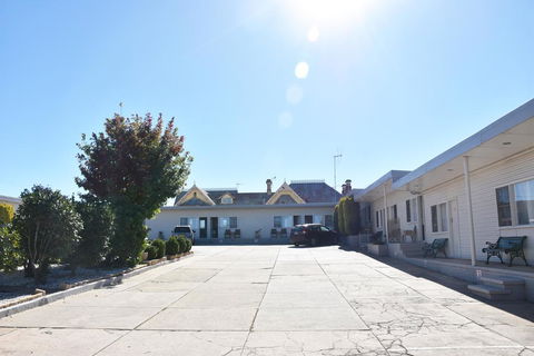Hillview Motel - Hotel Accommodation 0