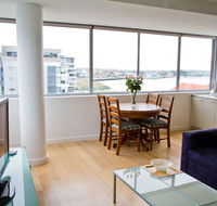 Honeysuckle Executive Suites - Hotel Accommodation
