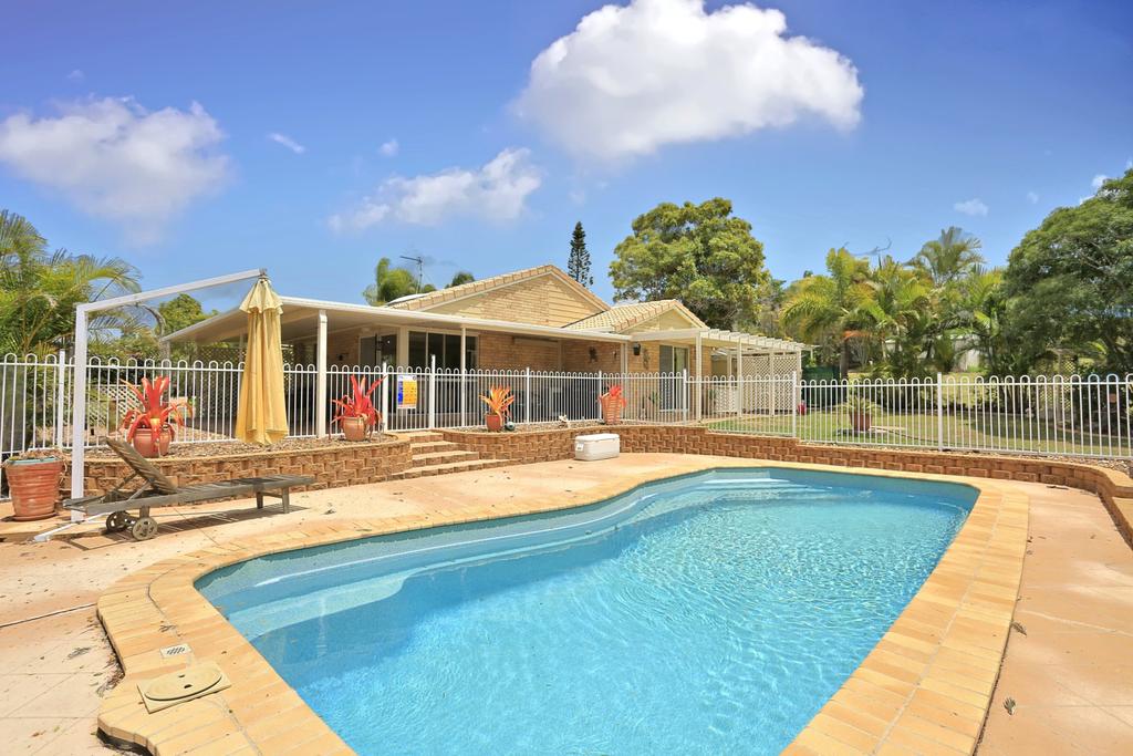 Kingfisher Bay Resort ACT Hotel Accommodation