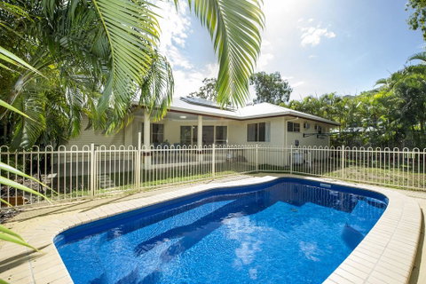 Island Dreams - Hotel Accommodation 1