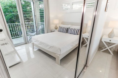 Island Views - Hotel Accommodation 2