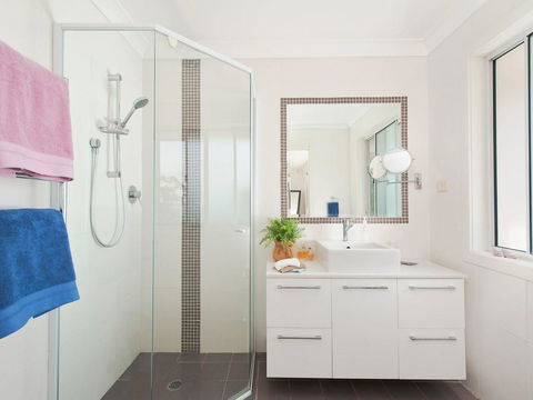 Jacaranda Blue @ Corlette - Hotel Accommodation 1