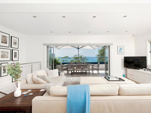 Jacaranda Blue @ Corlette - Hotel Accommodation 0