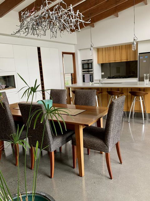 Jacaranda Garden Retreat - Hotel Accommodation 3