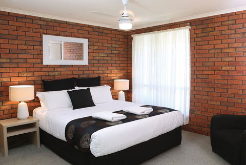 Jacaranda Holiday Units - Hotel Accommodation 3