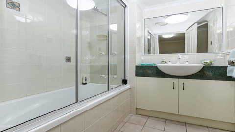 Jade Waters Hervey Bay - Hotel Accommodation 1