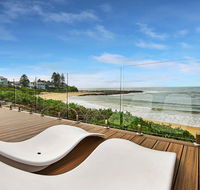 JoeAnne at Blue Bay Absolute Beachfront - Hotel Accommodation