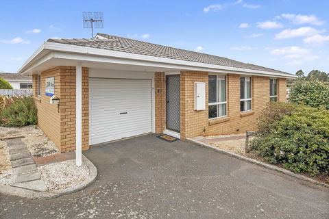 Josie Villa - Beautiful West Burnie: Long Or Short Term - Hotel Accommodation 1