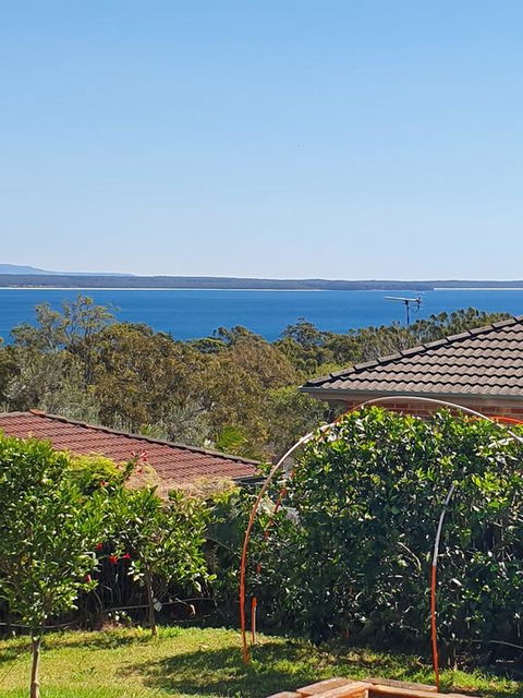 JUST-4-YOU! Amazing Sea Views, WIFI, Fullly Air-conditioned, King Bed - Hotel Accommodation 1