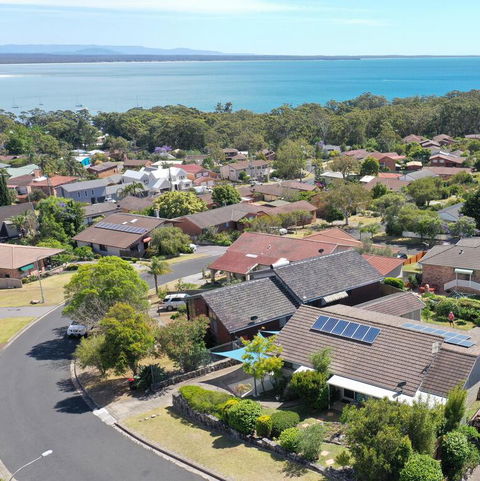 JUST-4-YOU! Amazing Sea Views, WIFI, Fullly Air-conditioned, King Bed - Hotel Accommodation 3