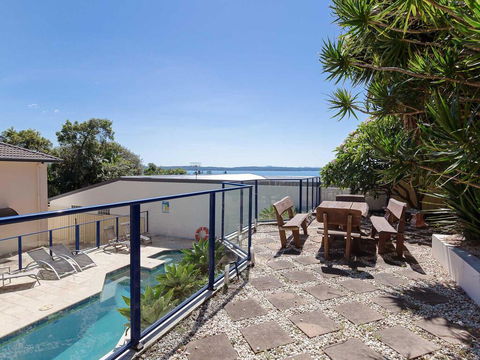 Kallaroo, 3 Kallaroo Street- Great House With Views, Pool, WIFI And Aircon - Hotel Accommodation 3