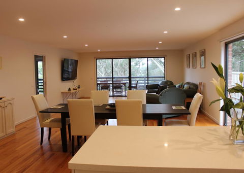 Kanburra House - Hotel Accommodation 0