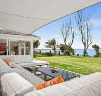 Karelda - absolute waterfront pet friendly property - Hotel Accommodation