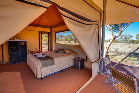 Karijini Eco Retreat - Hotel Accommodation 1